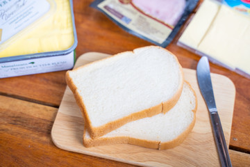 Fototapeta na wymiar sliced white bread for making toast