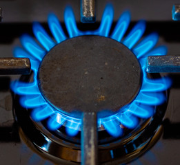 burning gas stove fire burne