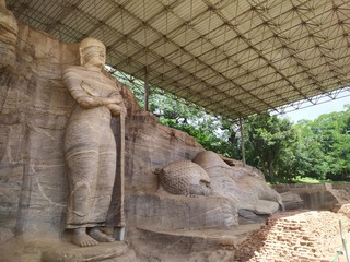 Gal Viharaya, Polonnaruwa