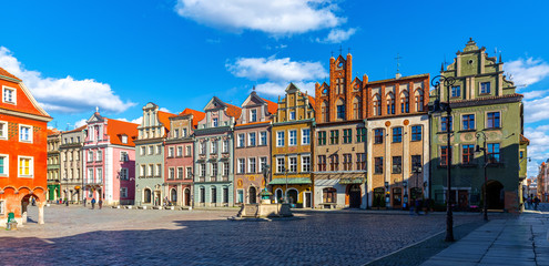 Fototapeta na wymiar Poznan city historical streets and old market square