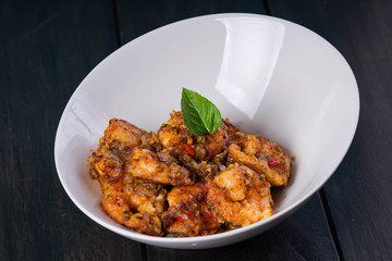 sweet spicy salted egg fried prawn