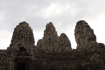 Fototapeta na wymiar Temple Bayon à Angkor, Cambodge