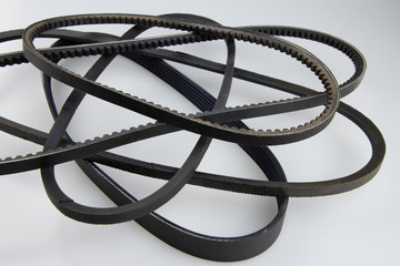 Belt driving a car different size.