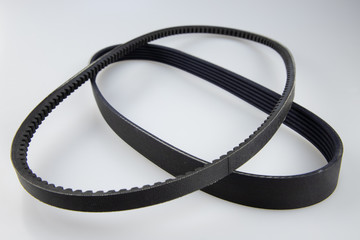 Belt driving a car different size.