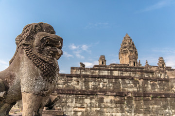 Fototapeta premium Bakong Prasat temple in Angkor Wat complex, Siem Reap, Cambodia.