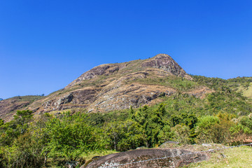Fototapeta na wymiar view peak of the dragon's head - nova friburgo