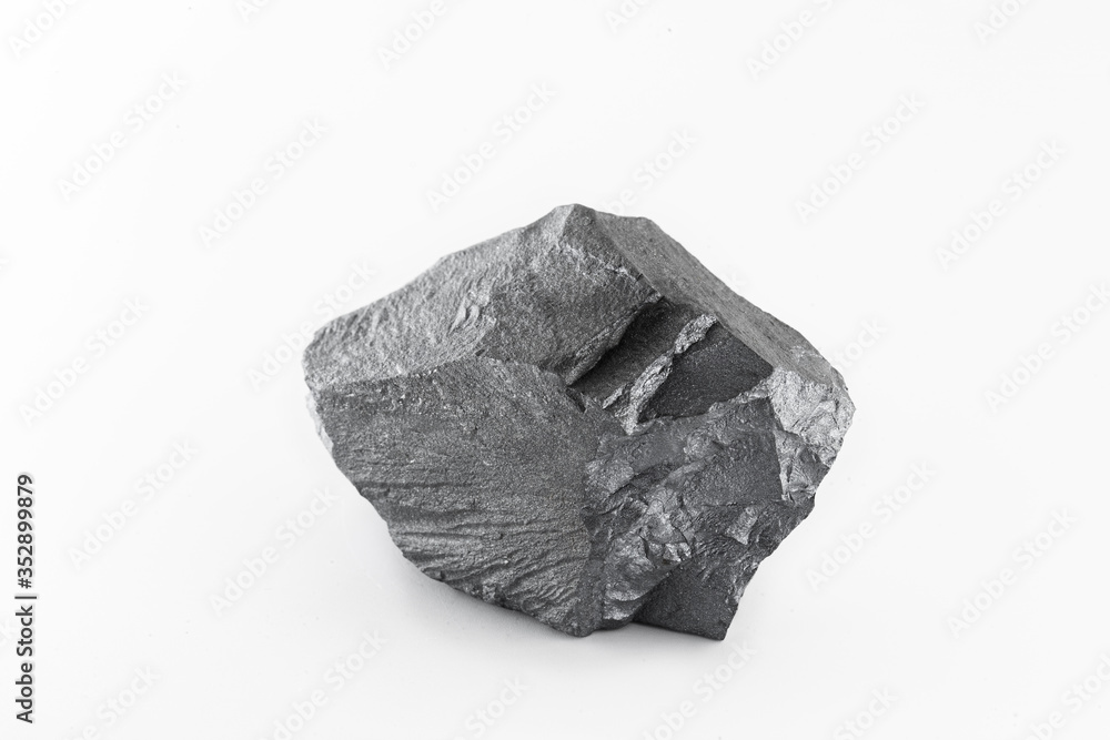 Sticker iron ores are rocks from which metallic iron can be obtained in an economically viable way. iron is 