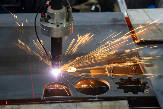 The  profile gas  cutting machine cut the sheet metal  plate with the laser guide  technology.  The hi-technology sheet metal manufacturing process by laser cutting machine control by CNC program.