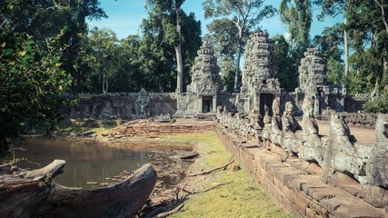 Lake by the side of the monument