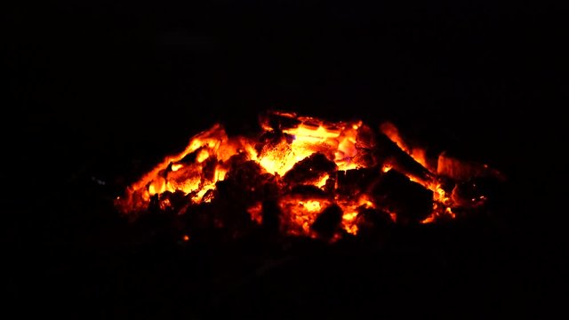 Increasing and decreasing stages of campfire