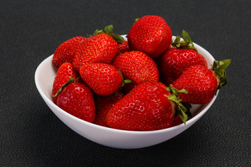 Sweet strawberry in the bowl