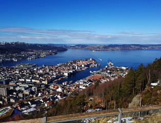 Fototapeta na wymiar Bergen z pod Ulrikenu