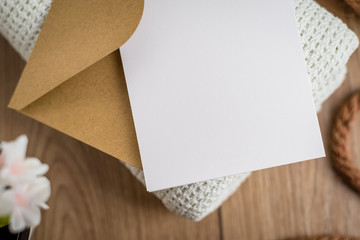 Freitext Grußkarten Design, Briefumschlag in Natur braun.