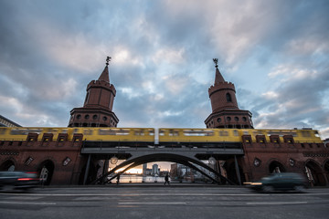Fototapeta na wymiar Train over Oberbaum Bridge in Berlin