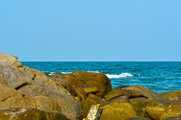 
Large stone
A group of seaside
Naturally beautiful
