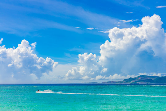 沖縄の海