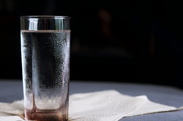 Focusing of Transparent Glass with drops of water and Vapour or steam on mirror when temperature different between inside glass and outside.