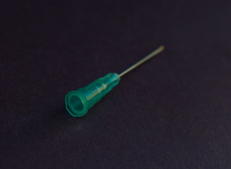 aguja para extracción de sangre o para uso medicinal