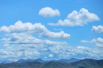 Obraz premium landscape sky clouds and mountain view nature background