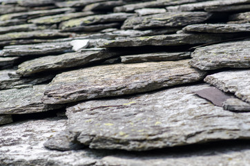 particular roof with stone slabs.
