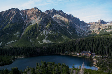 Naklejka na ściany i meble Lake in the mountains