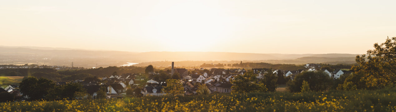 Simmern im Westerwald zur goldenen Stunde