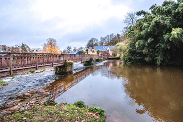 Reflet dans un fleuve breton.
 
