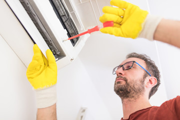 Aircondition service and maintenance, fixing AC unit and cleaning / disinfecting the filters from dangerous pathogens.