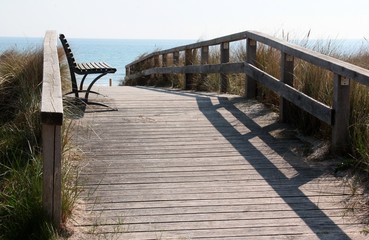 Holzbrücke an der Ostsee