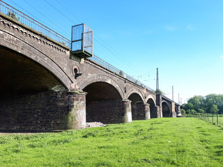 railway bridge 