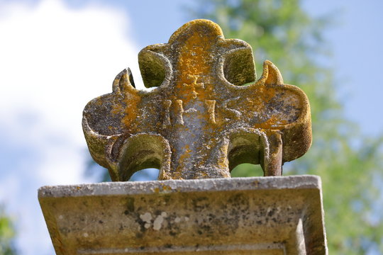 Ein Wegkreuz aus dem Jahr 1709 im Weinviertel, Nieder&ouml;sterreich