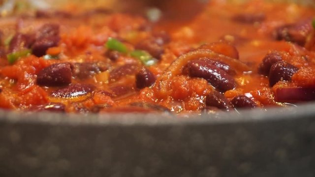 Boil Mexican Food chili sin carne in a Pan