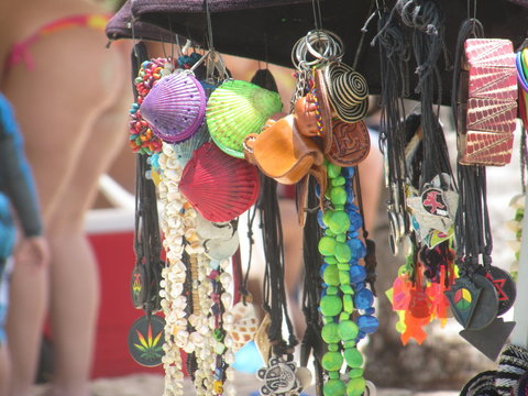 Artesanias de Playa, Tucacas Venezuela.