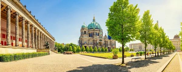 Keuken foto achterwand Wenen panoramisch uitzicht op de kathedraal van Berlijn