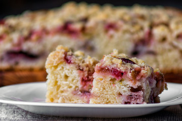 placek z rabarbarem i owocami, jedzenie, deser, posiłek, przepyszny, ciasta, dania, obiad, ciastka, pieczone, słodki, przekąska, owoc, lunch, pieczenia, ciasto, domowe, rabarbar, owoce, ucieraniec