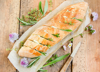 Kräuterbaguette Baguette frische Kräuter Knoblauchbaguette Knoblauch 