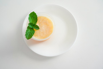 Refreshing drink with lemon juice and mint leaves 