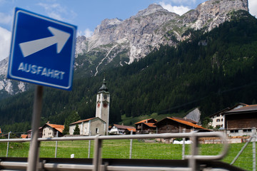 Górzysta panorama Szwajcarii