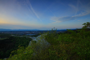 新緑の北上市街地