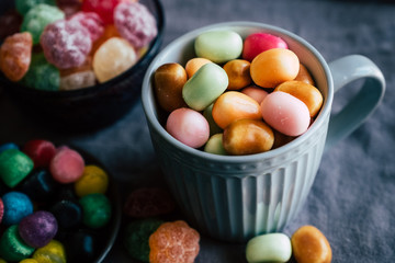 Assortiment de bonbons sucreries colorés