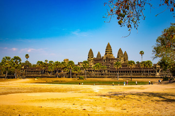 Obraz premium Piękny widok na świątynię Angkor Wat w Siem Reap w Kambodży.