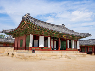 Obraz premium Gyeongbokgung Palace in Seoul, South Korea : SEP 19, 2019.