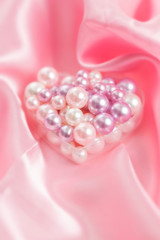 Obraz na płótnie Canvas Shoot beautiful pearls up close