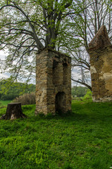 Ruiny cerkwi w miejscowości Krywe Bieszczady 