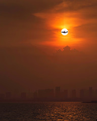 都会の夕焼け