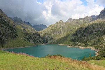 Fototapeta na wymiar lago del barbellino a Bergamo