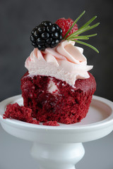 Fruit cup cakes prepared with a special presentation.