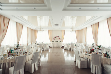 Simple and elegant wedding or festive table setting.