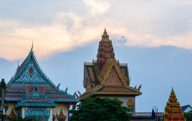 Fototapeta premium Wat Ounalom, a famous historical site in Phnom Penh, Cambodia