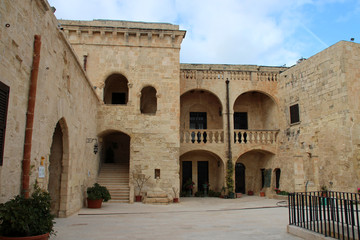 Fototapeta na wymiar palace in the saint angel fort in vittoriosa (malta)
